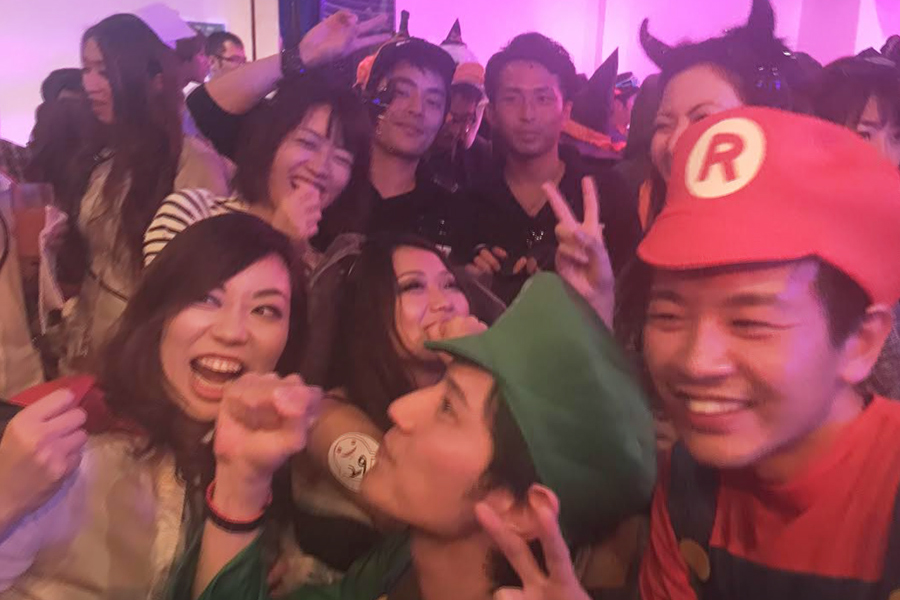 パシャリ!仮装にも皆さんそれぞれの個性が出ますね♥