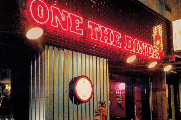 ONE THE DINER外観