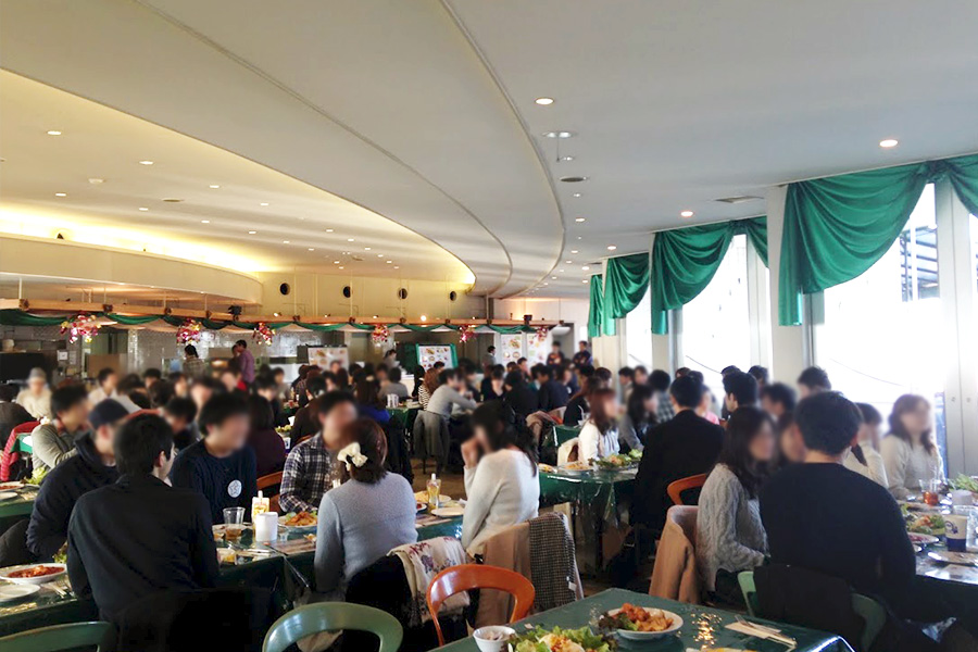 交流会スタート！着席型でゆったりお話しが出来るので、とっても盛り上がりました♪